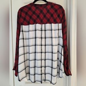 Jessica Simpson Red and White Mixed Plaid Pullover Blouse, Buttons up Back, 2X